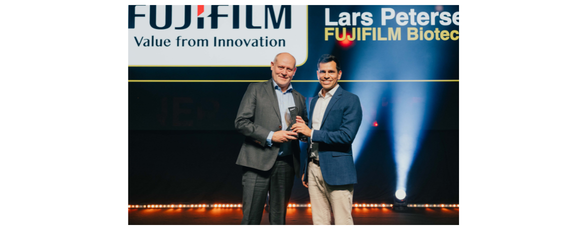 Lars Petersen winning CPHI Pharma Awards "CEO of the Year" Lars Petersen winning CPHI Pharma Awards "CEO of the Year"